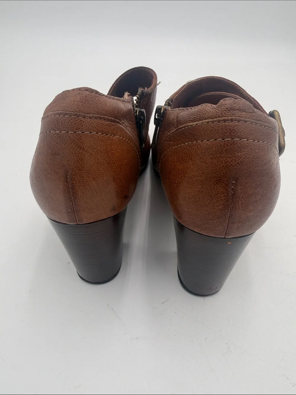 Clarks Brown Mary Jane Block Heel Pumps with Buckle women 6M casual office Y2K